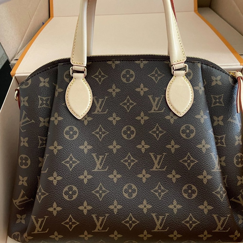 Louis Vuitton Rivoli MM Monogram New Sold Out - Picture 3 of 11